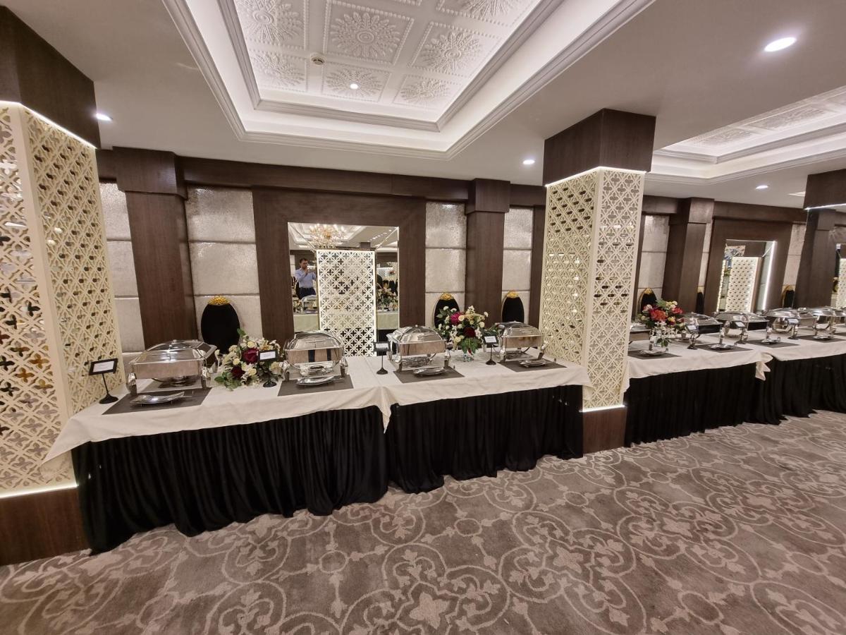Hotel Casa Aishbagh Lucknow Buitenkant foto