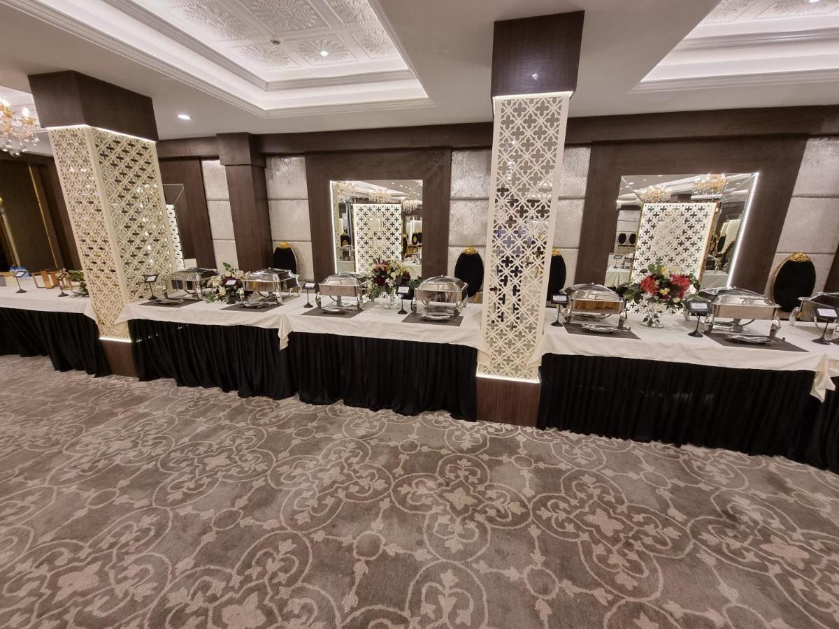 Hotel Casa Aishbagh Lucknow Buitenkant foto