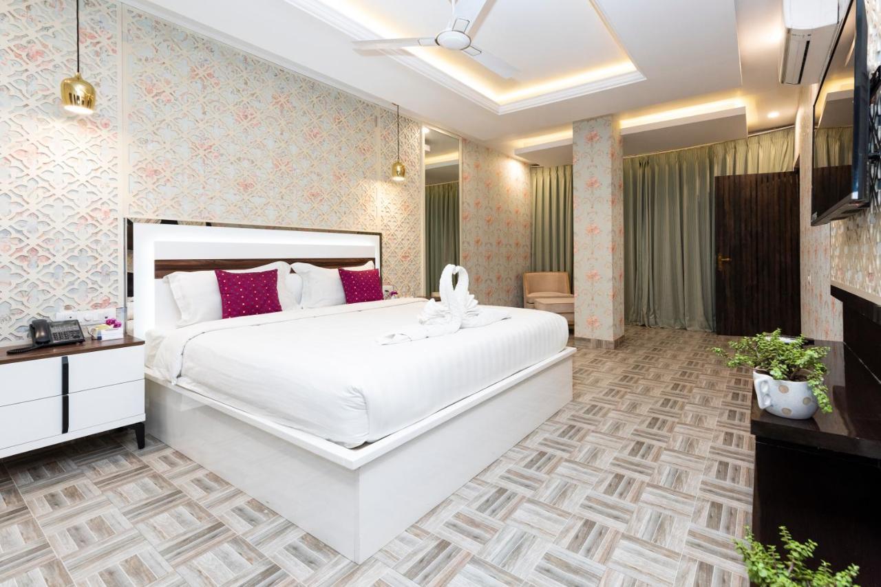 Hotel Casa Aishbagh Lucknow Buitenkant foto