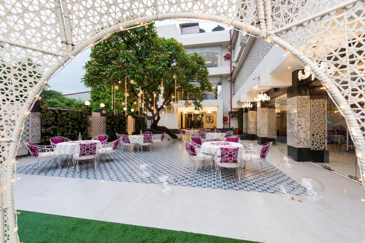 Hotel Casa Aishbagh Lucknow Buitenkant foto